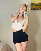 吉隆坡约炮楼凤按摩做爱留学生兼职援交打炮SPA私人上门服务